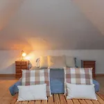 Prázdninový dům Casa Com Piscina Privada Em - Jardim & Estacionamento *