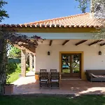 Prázdninový dům Casa Com Piscina Privada Em - Jardim & Estacionamento *