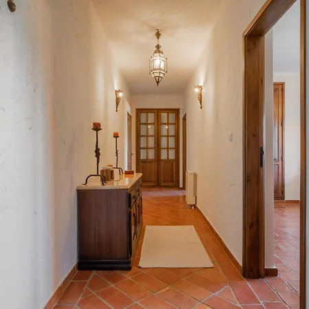 Casa Com Piscina Privada Em - Jardim & Estacionamento