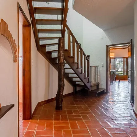 Casa Com Piscina Privada Em - Jardim & Estacionamento