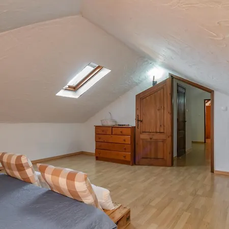 Casa Com Piscina Privada Em - Jardim & Estacionamento Prázdninový dům