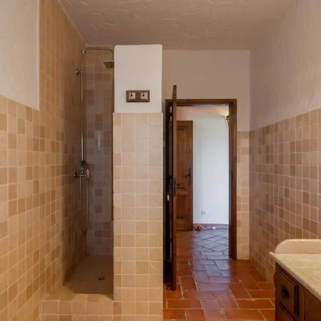 Prázdninový dům Casa Com Piscina Privada Em - Jardim & Estacionamento