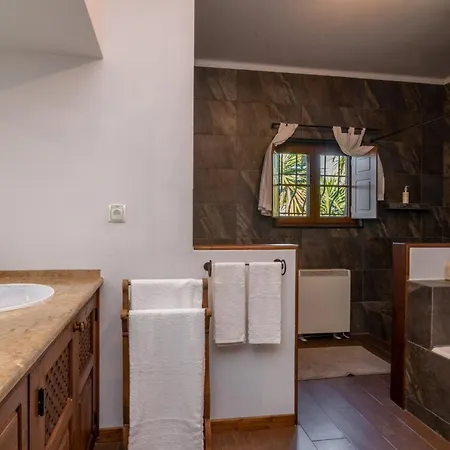 Casa Com Piscina Privada Em - Jardim & Estacionamento *