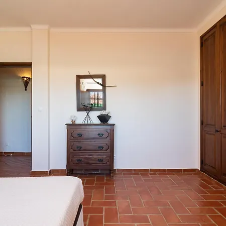 Casa Com Piscina Privada Em - Jardim & Estacionamento