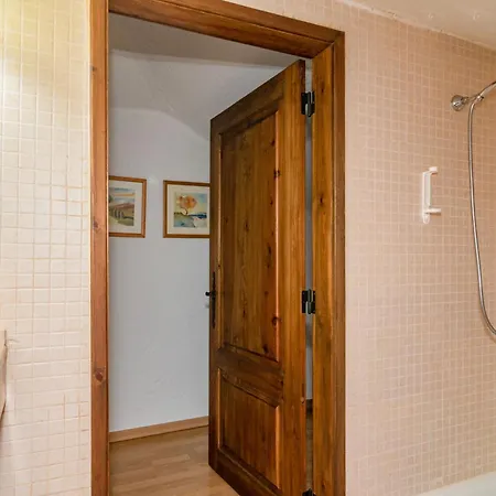 Casa Com Piscina Privada Em - Jardim & Estacionamento