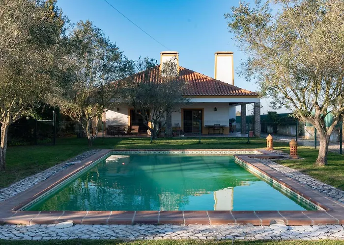 Feriehus Casa Com Piscina Privada Em - Jardim & Estacionamento