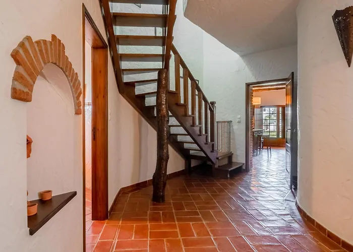 Casa Com Piscina Privada Em - Jardim & Estacionamento