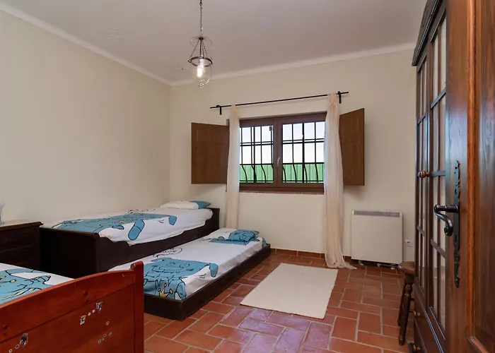 Casa Com Piscina Privada Em - Jardim & Estacionamento * Palmela