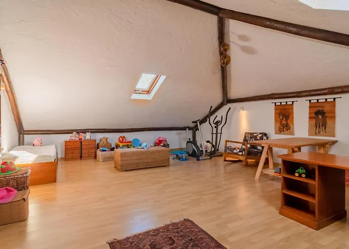 Feriehus Casa Com Piscina Privada Em - Jardim & Estacionamento *