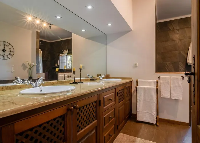 Casa Com Piscina Privada Em - Jardim & Estacionamento *
