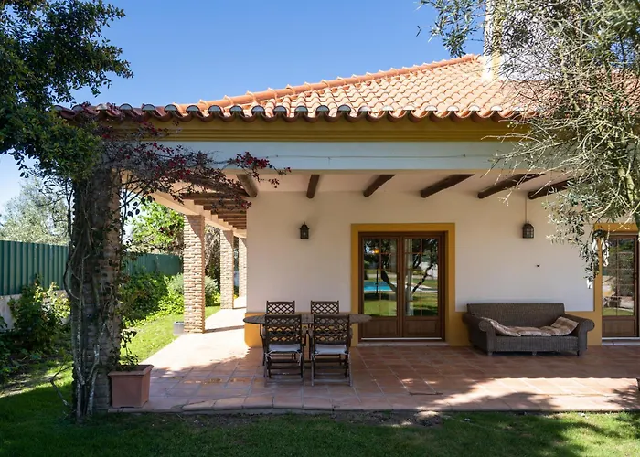Feriehus Casa Com Piscina Privada Em - Jardim & Estacionamento *